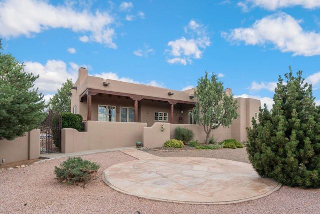 18 Calle San Acacia, Santa Fe, NM 87506