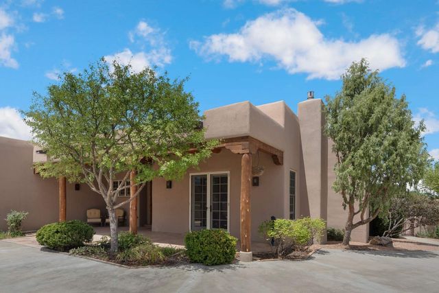 18 Calle San Acacia, Santa Fe, NM 87506