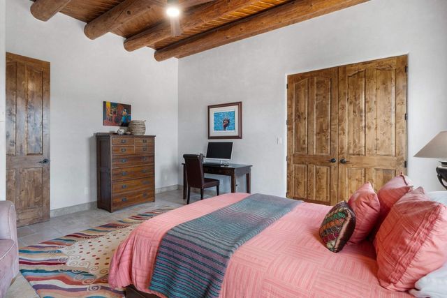 18 Calle San Acacia, Santa Fe, NM 87506