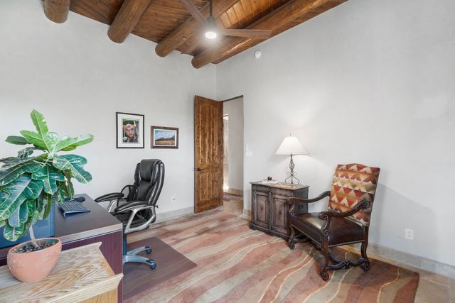 18 Calle San Acacia, Santa Fe, NM 87506