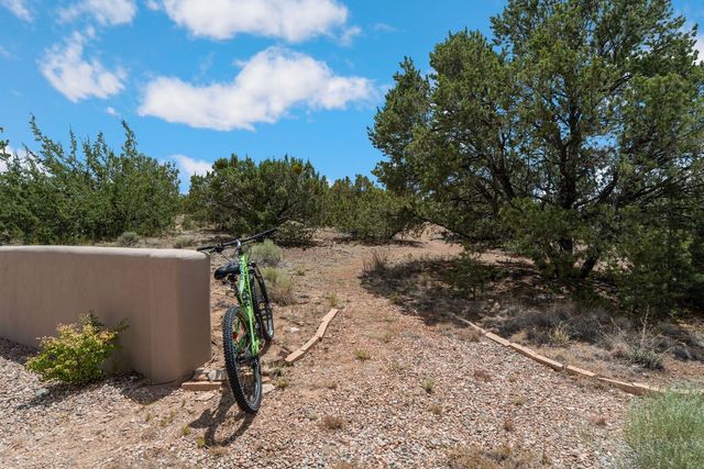 18 Calle San Acacia, Santa Fe, NM 87506