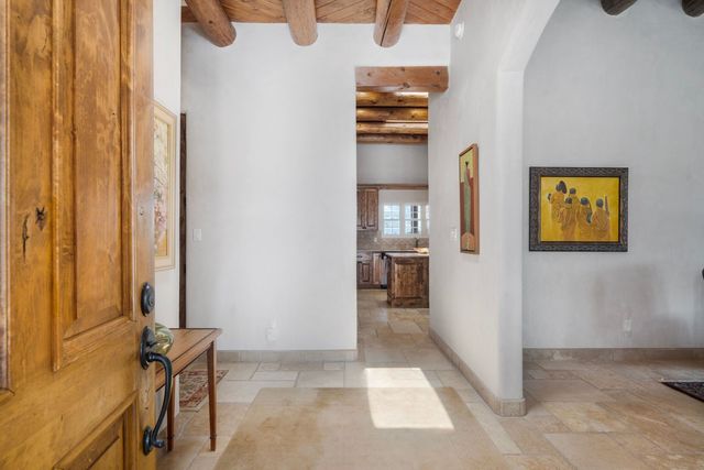 18 Calle San Acacia, Santa Fe, NM 87506
