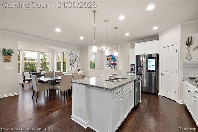 31035 Tremont Lane, Beverly Hills Village, MI 48025
