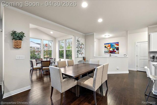 31035 Tremont Lane, Beverly Hills Village, MI 48025