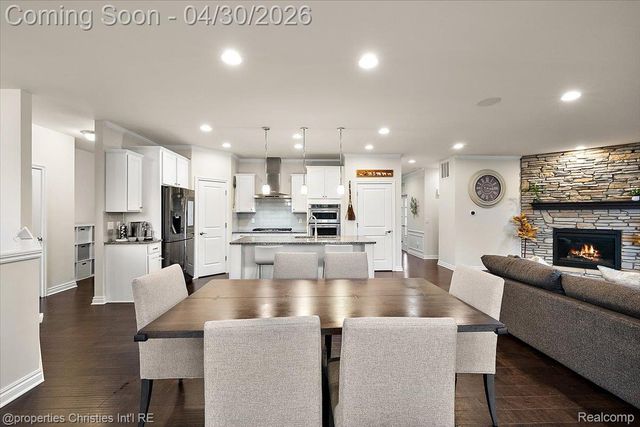 31035 Tremont Lane, Beverly Hills Village, MI 48025