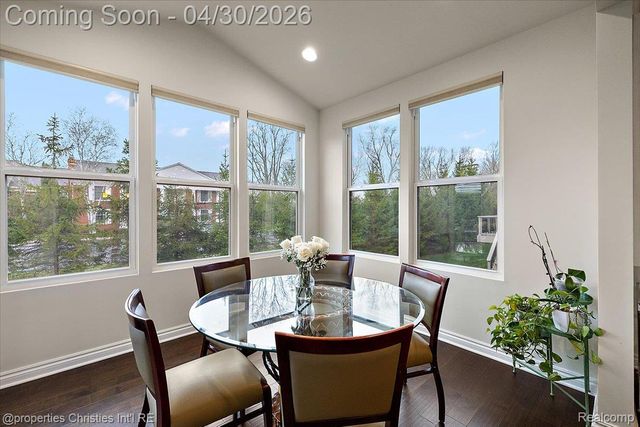 31035 Tremont Lane, Beverly Hills Village, MI 48025