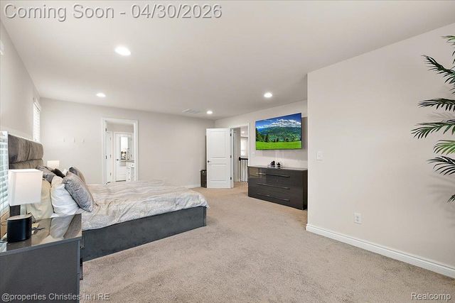 31035 Tremont Lane, Beverly Hills Village, MI 48025