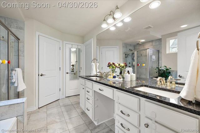 31035 Tremont Lane, Beverly Hills Village, MI 48025
