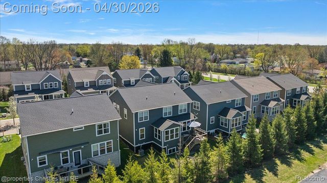 31035 Tremont Lane, Beverly Hills Village, MI 48025