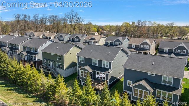 31035 Tremont Lane, Beverly Hills Village, MI 48025