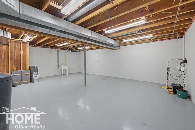983 Krust Drive, Owosso, MI 48867