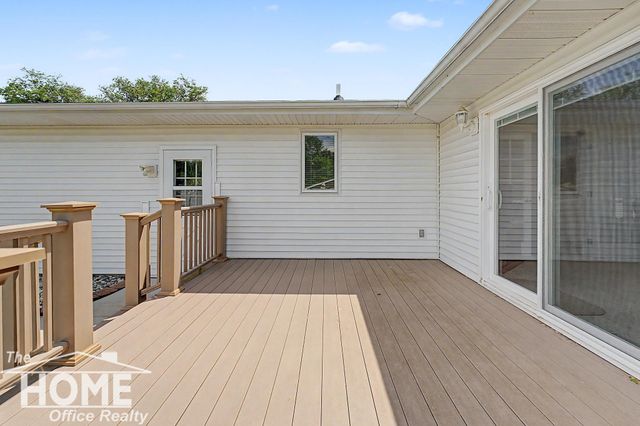 983 Krust Drive, Owosso, MI 48867