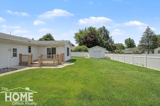 983 Krust Drive, Owosso, MI 48867