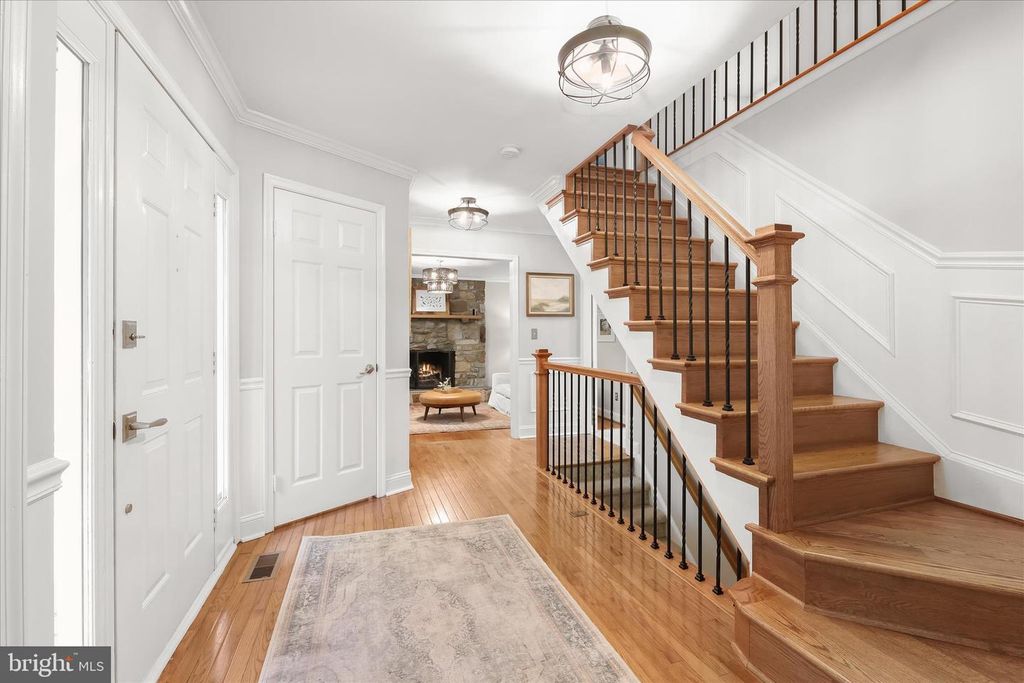 Image 9 of property listing at 625 SIDELING CT, Sykesville, MD 21784