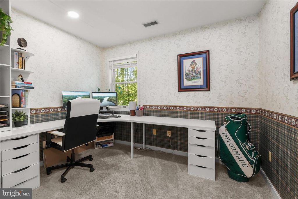 Image 39 of property listing at 625 SIDELING CT, Sykesville, MD 21784