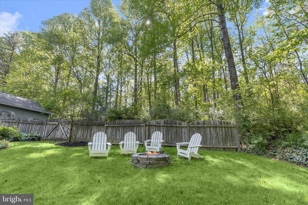 Image 56 of property listing at 625 SIDELING CT, Sykesville, MD 21784