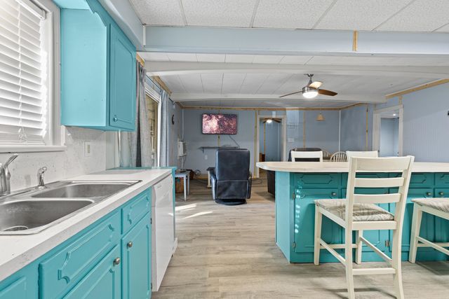 2408 Blairs Landing, Karnack, TX 75670