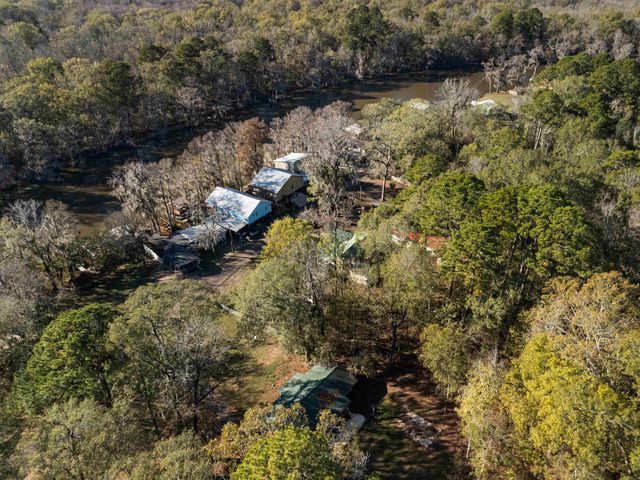 2408 Blairs Landing, Karnack, TX 75670