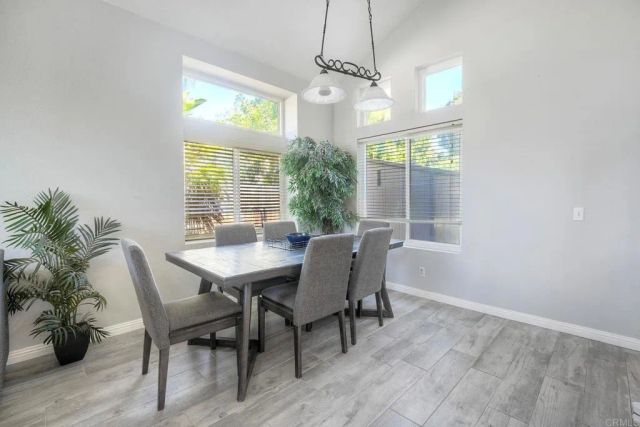 275 Royal Glen Drive, Fallbrook, CA 92028