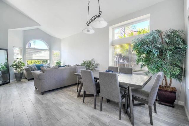 275 Royal Glen Drive, Fallbrook, CA 92028