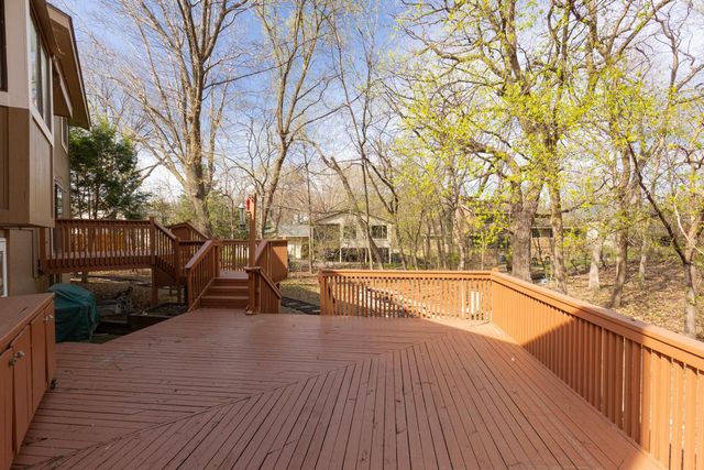 9515 Risewood Circle, Eden Prairie, MN 55347