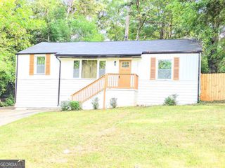 2190 Gordon Circle SE, Smyrna, GA 30080