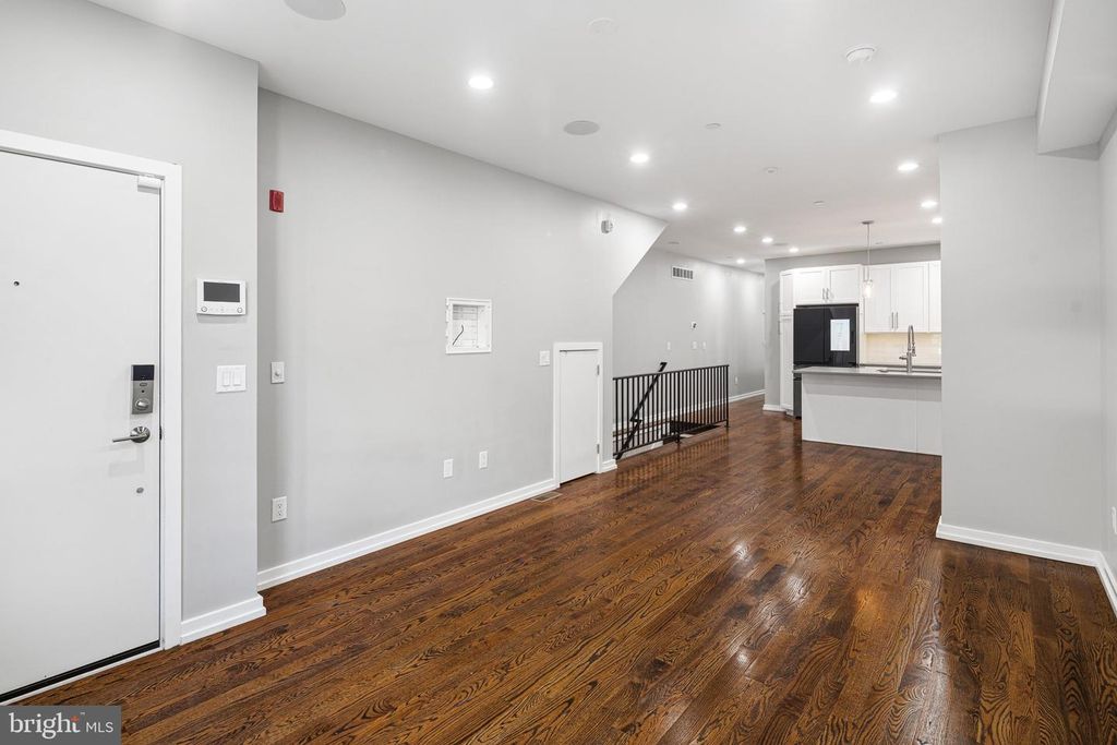 336 MONROE ST #A, PHILADELPHIA, PA 19147 — photo 3