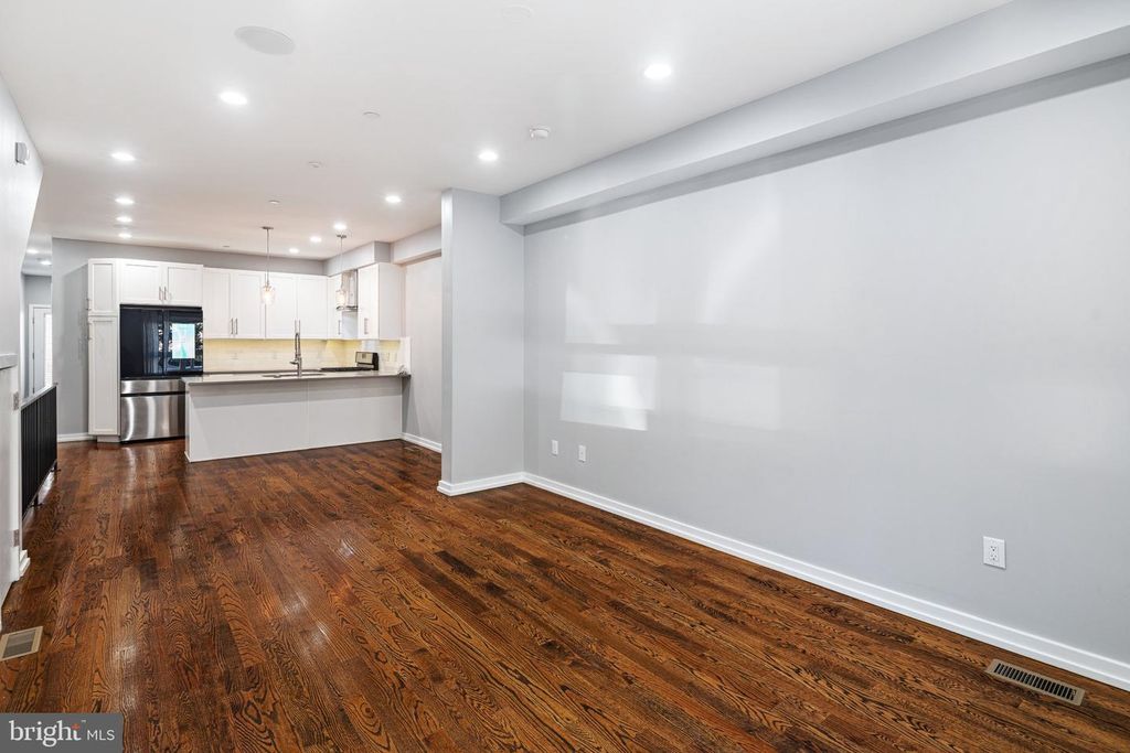 336 MONROE ST #A, PHILADELPHIA, PA 19147 — photo 4