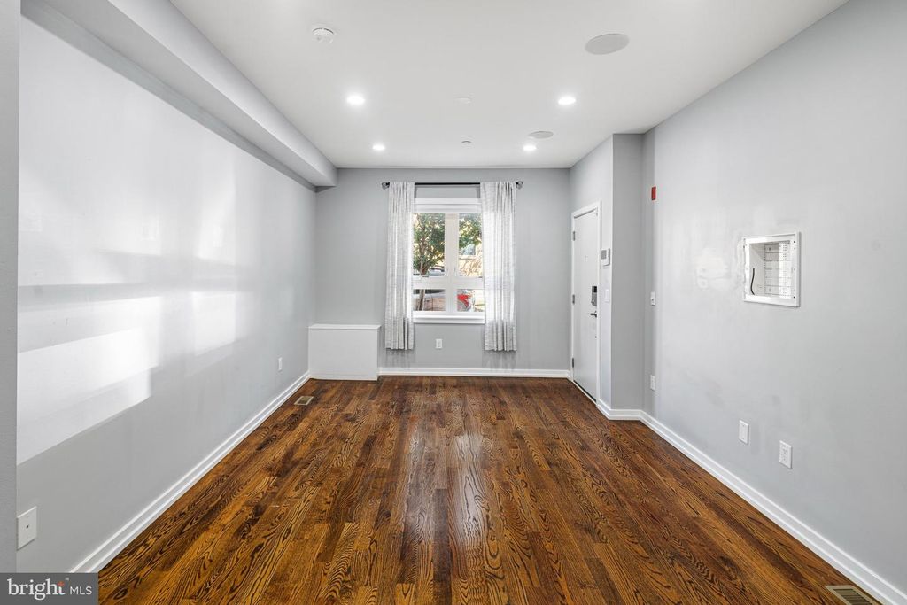 336 MONROE ST #A, PHILADELPHIA, PA 19147 — photo 5