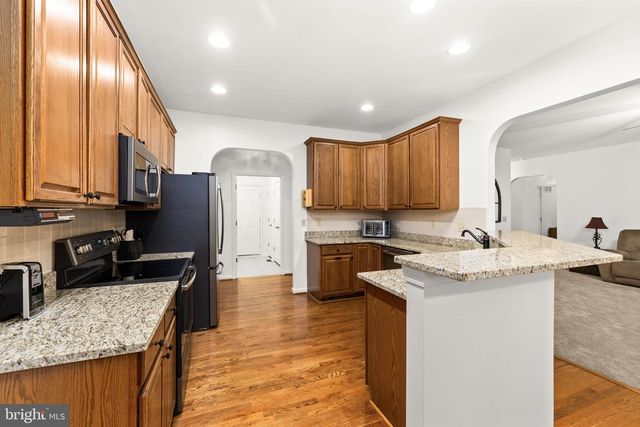 126 YORKTOWN BLVD, Locust Grove, VA 22508