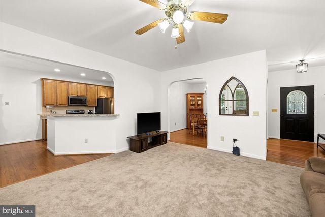 126 YORKTOWN BLVD, Locust Grove, VA 22508