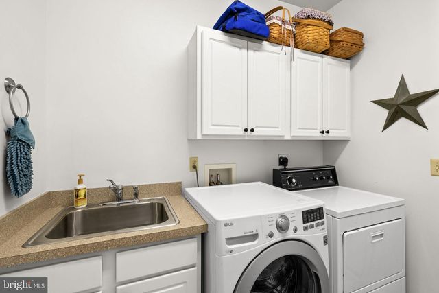 126 YORKTOWN BLVD, Locust Grove, VA 22508