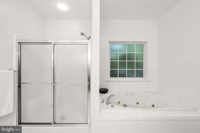126 YORKTOWN BLVD, Locust Grove, VA 22508