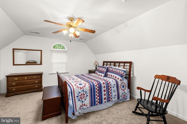 126 YORKTOWN BLVD, Locust Grove, VA 22508