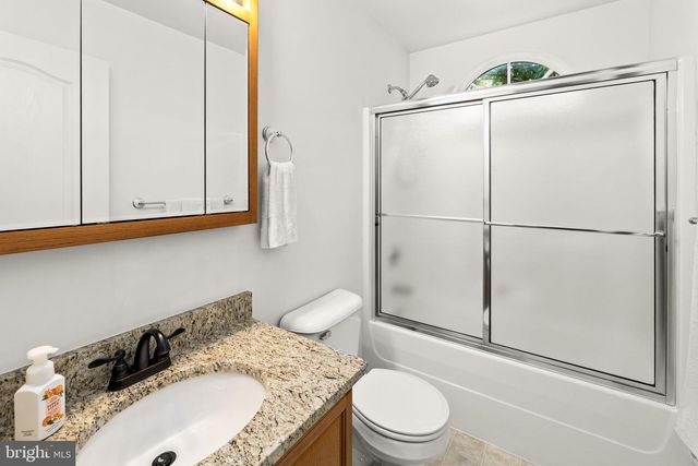 126 YORKTOWN BLVD, Locust Grove, VA 22508