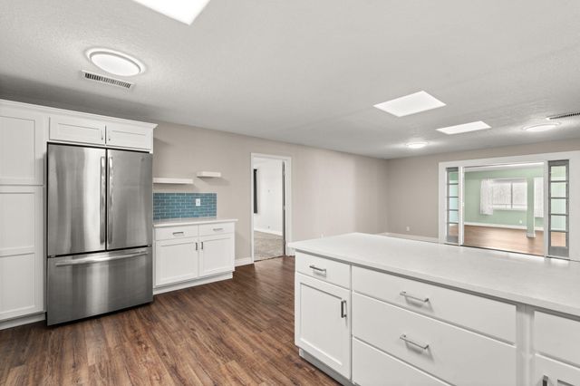 1500 N Mesa Road, Belen, NM 87002