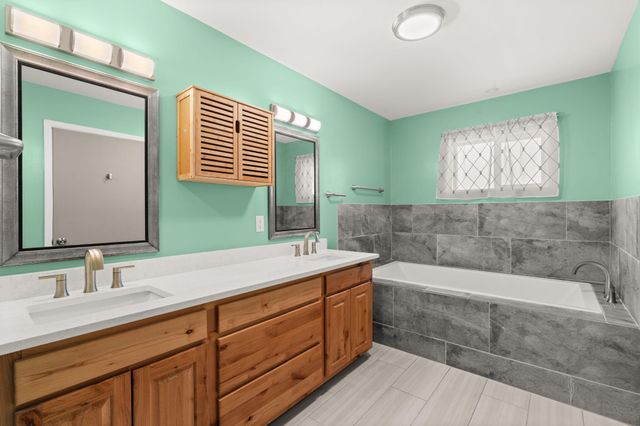 1500 N Mesa Road, Belen, NM 87002