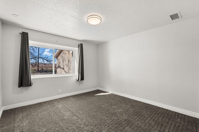 1500 N Mesa Road, Belen, NM 87002