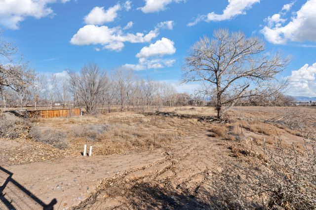 1500 N Mesa Road, Belen, NM 87002