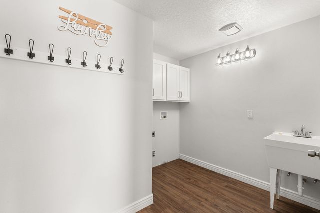 1500 N Mesa Road, Belen, NM 87002