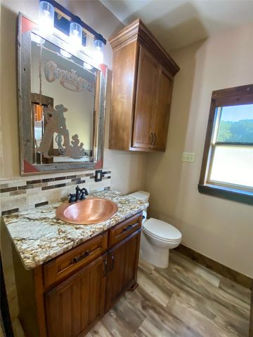 405 County Road 1264, Whitesboro, TX 76273