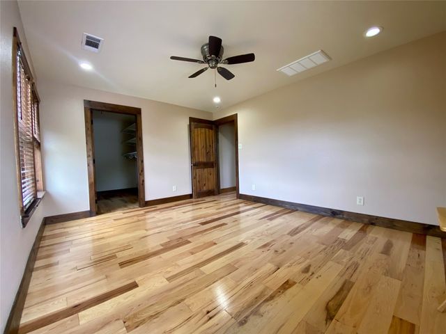 405 County Road 1264, Whitesboro, TX 76273