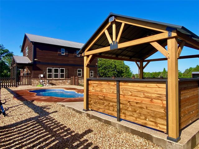 405 County Road 1264, Whitesboro, TX 76273