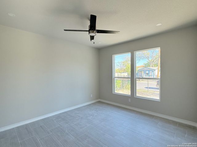 411 Moselle, San Antonio, TX 78237