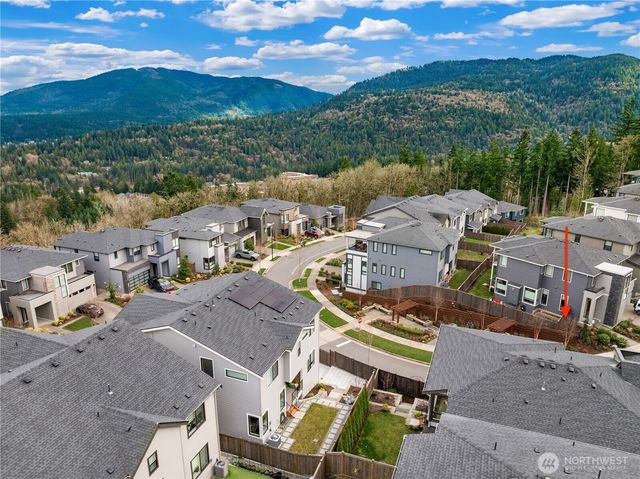 508 Glacier Peak Drive NW, Issaquah, WA 98027