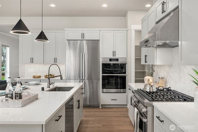 508 Glacier Peak Drive NW, Issaquah, WA 98027