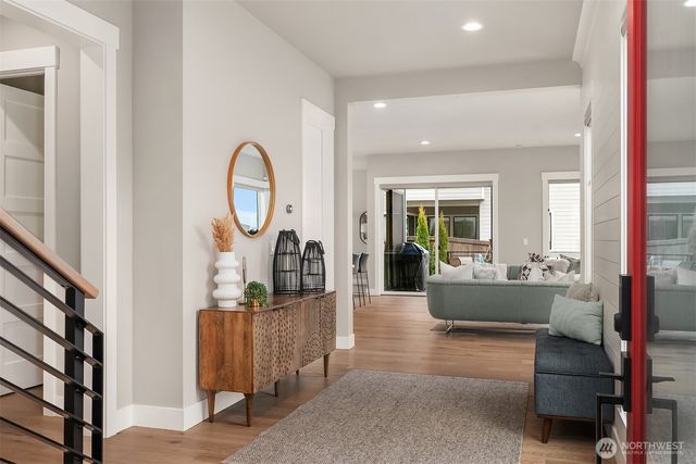 508 Glacier Peak Drive NW, Issaquah, WA 98027