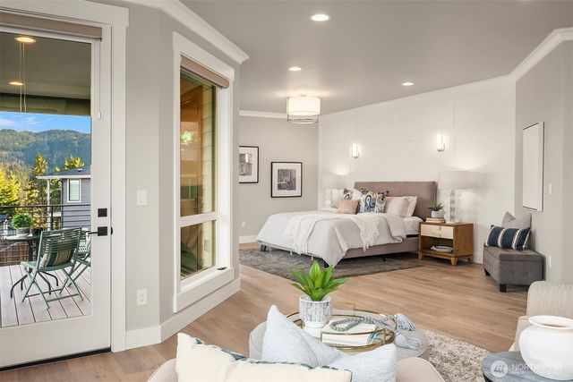 508 Glacier Peak Drive NW, Issaquah, WA 98027