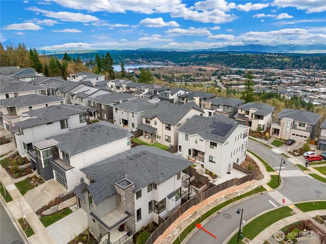 508 Glacier Peak Drive NW, Issaquah, WA 98027