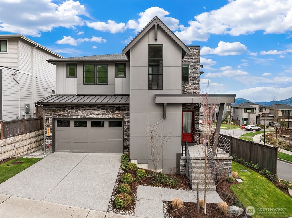 508 Glacier Peak Drive NW, Issaquah, WA 98027